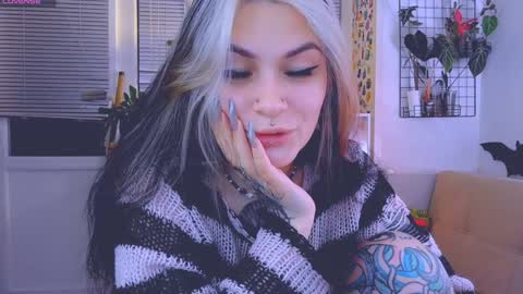 Snapshot of jelyaa chatting on 01/28/25, 02:10 Jelya online show from 01/28/25, 02:10