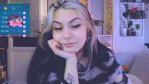 Snapshot of jelyaa chatting on 02/08/25, 05:50 Jelya online show from 02/08/25, 05:50