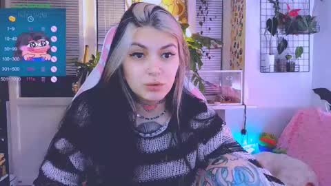 Snapshot of jelyaa chatting on 02/12/25, 05:26 Jelya online show from 02/12/25, 05:26