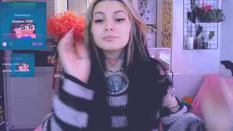 Snapshot of jelyaa chatting on 02/21/25, 06:26 Jelya online show from 02/21/25, 06:26