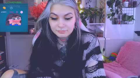 Snapshot of jelyaa chatting on 03/08/25, 06:16 Jelya online show from 03/08/25, 06:16