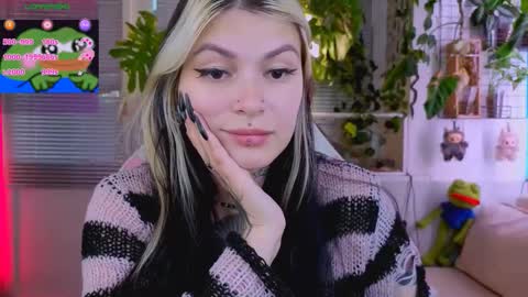 Snapshot of jelyaa chatting on 09/13/25, 01:44 Jelya online show from 09/13/25, 01:44