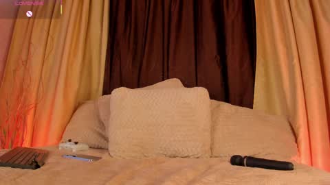 Snapshot of jen_patrick chatting on 03/10/25, 12:18 Jen Patrick online show from 03/10/25, 12:18