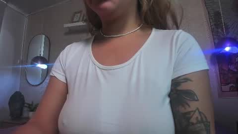 jen_rose_ online show from 06/20/26, 08:22