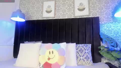 jen_rose_ online show from 08/01/26, 07:46