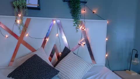 Jena  online show from 02/01/26, 11:31