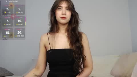 Snapshot of jenaloren chatting on 04/23/26, 05:19 Jena dont forget to thumbs up your rating is so important to me online show from 04/23/26, 05:19