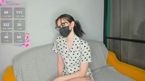 Snapshot of jenayorteg chatting on 04/07/26, 12:22 Molly online show from 04/07/26, 12:22