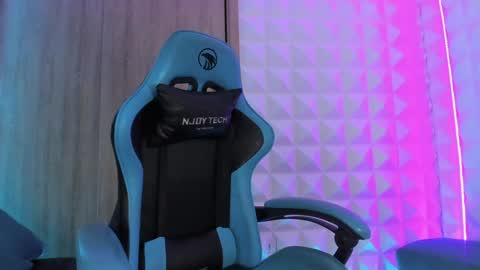 Snapshot of jendralevis chatting on 01/20/25, 11:10 jendralevis online show from 01/20/25, 11:10