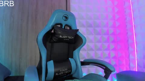 Snapshot of jendralevis chatting on 01/21/25, 11:24 jendralevis online show from 01/21/25, 11:24