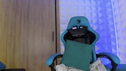 Snapshot of jendralevis chatting on 01/30/25, 11:02 jendralevis online show from 01/30/25, 11:02