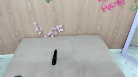 Jenelotizz online show from 03/02/26, 05:19