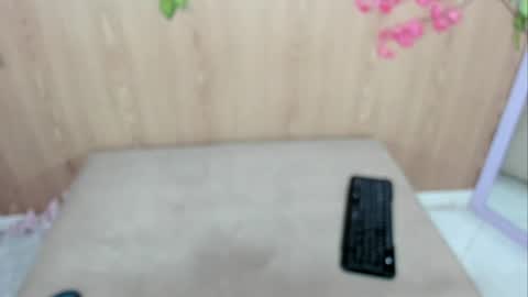 Jenelotizz online show from 06/06/26, 02:38