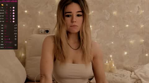 EvaSileZ online show from 11/25/25, 07:08