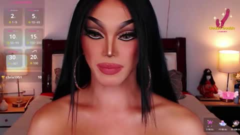 Queen Jenifer online show from 09/23/25, 04:48