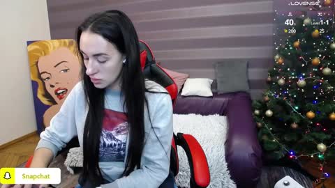 Kira online show from 12/31/24, 06:37