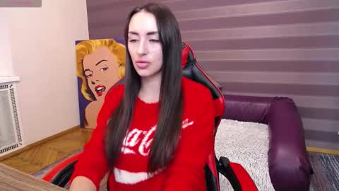 Kira online show from 10/24/25, 07:49