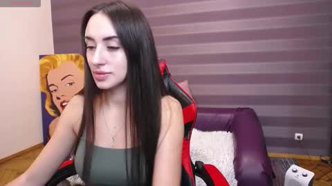 Kira online show from 11/23/25, 08:03