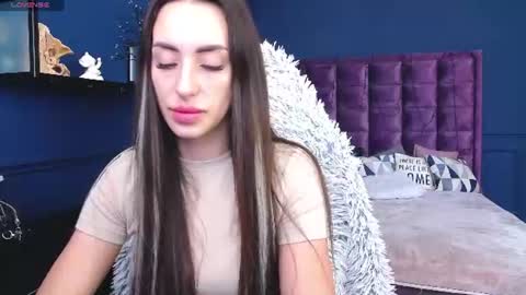 Kira online show from 06/11/26, 07:17