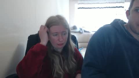 Snapshot of jenisandpeter chatting on 02/21/26, 07:42 JenisAndPeter online show from 02/21/26, 07:42