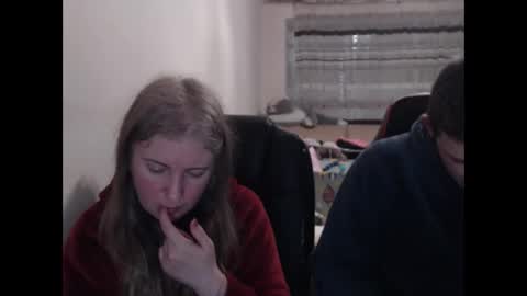 Snapshot of jenisandpeter chatting on 02/23/26, 08:06 JenisAndPeter online show from 02/23/26, 08:06
