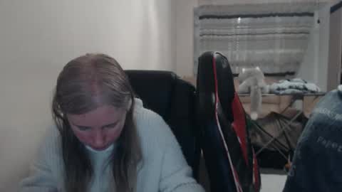 Snapshot of jenisandpeter chatting on 03/09/26, 06:34 JenisAndPeter online show from 03/09/26, 06:34