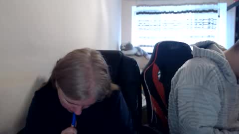 Snapshot of jenisandpeter chatting on 03/16/26, 05:44 JenisAndPeter online show from 03/16/26, 05:44