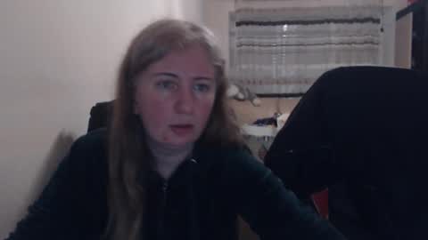 Snapshot of jenisandpeter chatting on 03/19/26, 06:56 JenisAndPeter online show from 03/19/26, 06:56