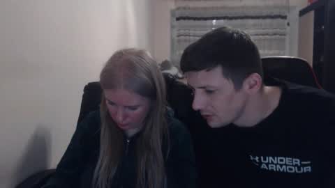 Snapshot of jenisandpeter chatting on 03/22/26, 06:33 JenisAndPeter online show from 03/22/26, 06:33