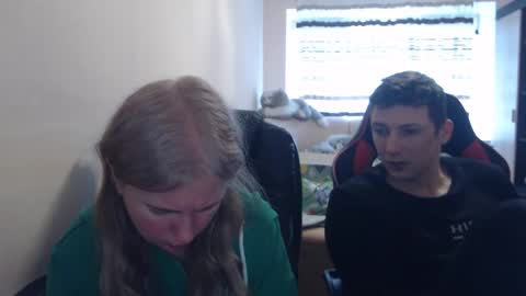Snapshot of jenisandpeter chatting on 03/28/26, 08:36 JenisAndPeter online show from 03/28/26, 08:36