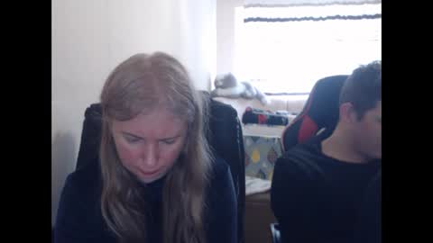 Snapshot of jenisandpeter chatting on 03/29/26, 08:47 JenisAndPeter online show from 03/29/26, 08:47