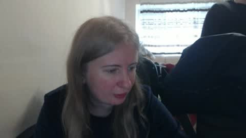 Snapshot of jenisandpeter chatting on 03/31/26, 05:19 JenisAndPeter online show from 03/31/26, 05:19