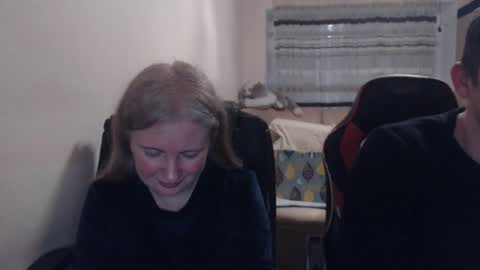 Snapshot of jenisandpeter chatting on 03/31/26, 05:24 JenisAndPeter online show from 03/31/26, 05:24
