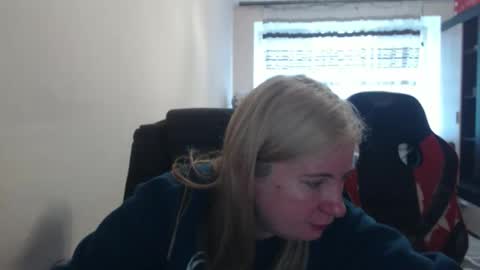 Snapshot of jenisandpeter chatting on 04/26/26, 05:05 JenisAndPeter online show from 04/26/26, 05:05