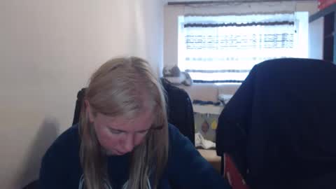 Snapshot of jenisandpeter chatting on 04/27/26, 05:16 JenisAndPeter online show from 04/27/26, 05:16
