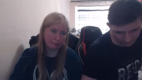 Snapshot of jenisandpeter chatting on 04/27/26, 05:22 JenisAndPeter online show from 04/27/26, 05:22