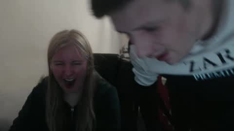Snapshot of jenisandpeter chatting on 05/02/26, 06:13 JenisAndPeter online show from 05/02/26, 06:13