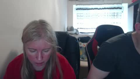 Snapshot of jenisandpeter chatting on 05/10/26, 07:24 JenisAndPeter online show from 05/10/26, 07:24