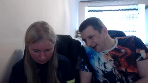 Snapshot of jenisandpeter chatting on 06/05/26, 06:20 JenisAndPeter online show from 06/05/26, 06:20