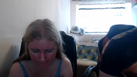Snapshot of jenisandpeter chatting on 06/23/26, 05:11 JenisAndPeter online show from 06/23/26, 05:11