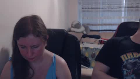 Snapshot of jenisandpeter chatting on 07/03/26, 05:41 JenisAndPeter online show from 07/03/26, 05:41