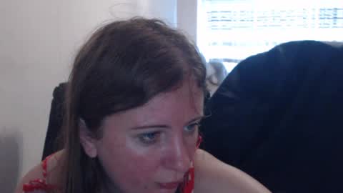 Snapshot of jenisandpeter chatting on 07/12/26, 06:37 JenisAndPeter online show from 07/12/26, 06:37