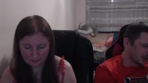 Snapshot of jenisandpeter chatting on 07/12/26, 06:43 JenisAndPeter online show from 07/12/26, 06:43