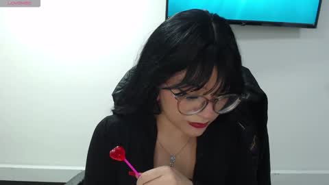 Snapshot of jenn_cg chatting on 09/19/25, 11:16 jenn online show from 09/19/25, 11:16