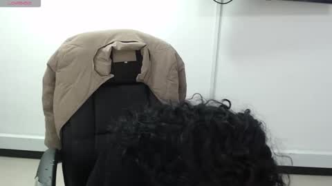 Snapshot of jenn_cg chatting on 09/23/25, 07:50 jenn online show from 09/23/25, 07:50