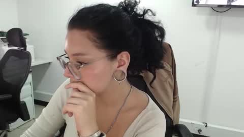 Snapshot of jenn_cg chatting on 02/25/26, 10:52 jenn online show from 02/25/26, 10:52