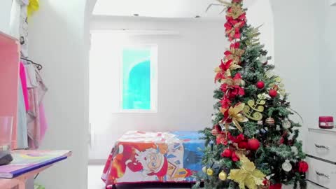 jenn online show from 12/11/24, 06:20