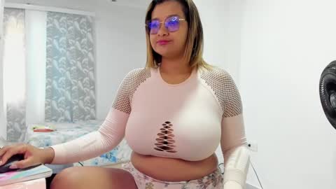 jenn online show from 01/28/25, 09:19