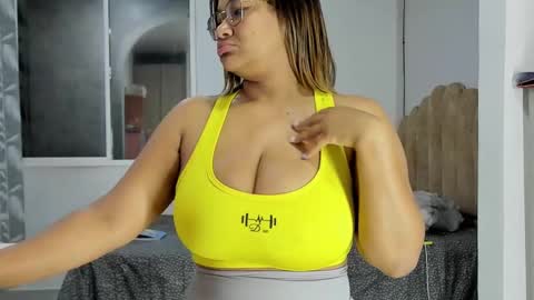 jenn online show from 03/11/25, 11:15