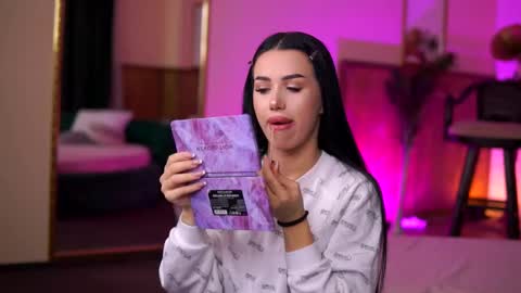 Snapshot of jenna_day chatting on 02/14/25, 04:58 jenna_day online show from 02/14/25, 04:58